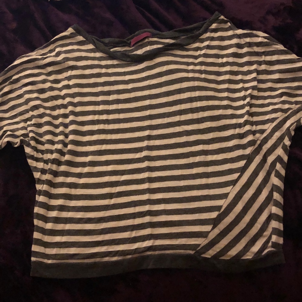 Crop top - Picture 2 of 2